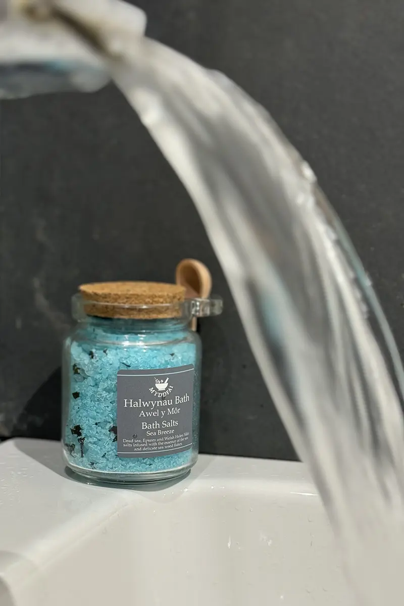 Bath Salts Sea Breeze ~ Halwynau Bath Awel y Môr